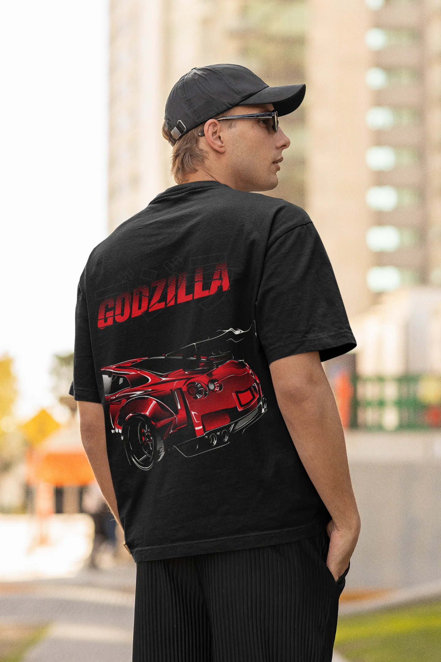 Godzilla, Nissan GTR mens T-shirt