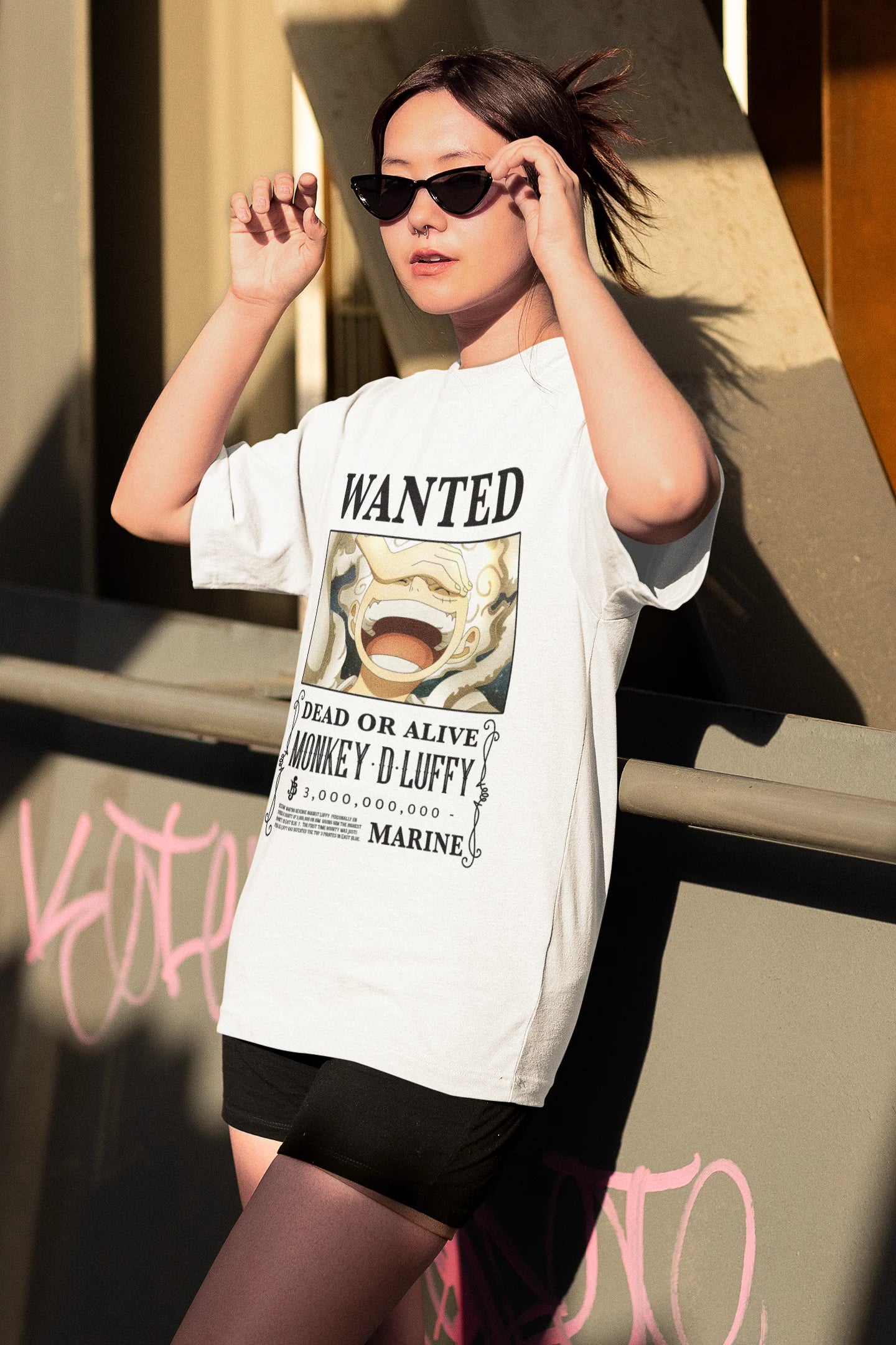 Luffy Wanted women's tee